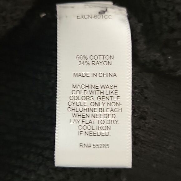 Express cold shoulder sweater Size M - Picture 12 of 12